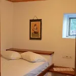 Theodoti *
